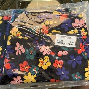 New with tags St33le Floral Print Men's Shorts